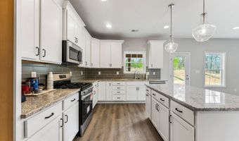 1465 Academy Dr, Auburn, AL 36830