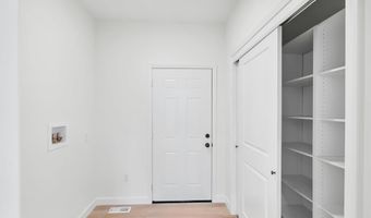 453 Rosedale Ter, Ballwin, MO 63021