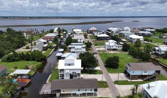56 Good St, Bay St. Louis, MS 39520