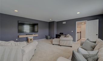 4891 159th St W, Apple Valley, MN 55124