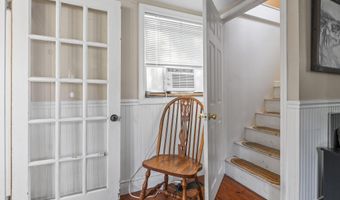 81 Richardson St, Bath, ME 04530
