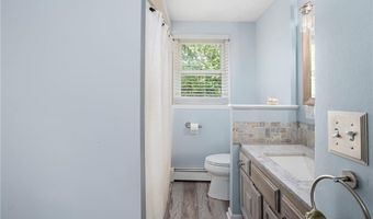5 Teakwood Dr, Coventry, RI 02816