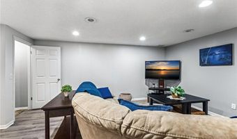 13994 Holyoke Ct, Apple Valley, MN 55124
