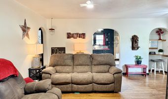 600 E Pearl St, Aurora, MO 65605