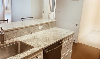 116 Rantoul St 204, Beverly, MA 01915