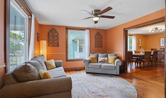 1115 7th St, Baldwin City, KS 66006