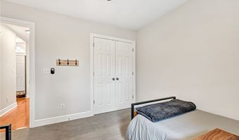 701 SW Maidstone Ave, Bentonville, AR 72712