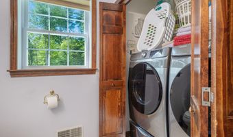 7 Westminster Ln, Auburn, NH 03032