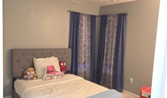 960 MANNINGTON Dr, Williamstown, NJ 08094