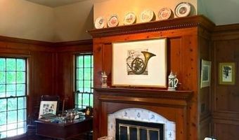 8209 BURNING TREE Rd, Bethesda, MD 20817
