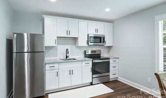 1617 Hawthorne Ln, Charlotte, NC 28205