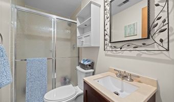 923 Hillside Dr, Amherst, OH 44001