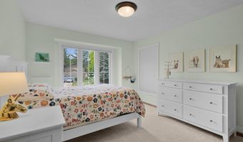 7922 Pine Edge Ct SE, Alto, MI 49302