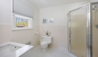 111 Lebanon Rd, Bethany, CT 06524