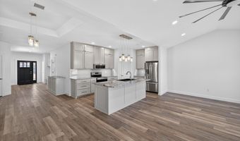 207 Lindsey Ave, Adair, OK 74330