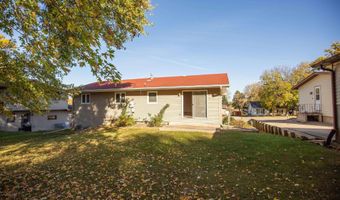 615 W Call St, Algona, IA 50511