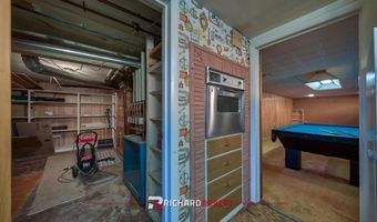826 Cody Ave, Cody, WY 82414