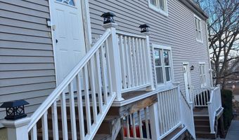 6 Irving Pl, Danbury, CT 06810