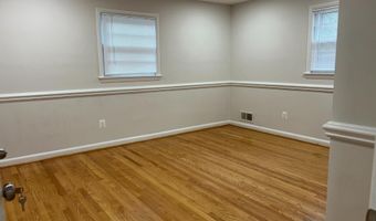 668 S ILLINOIS St, Arlington, VA 22204