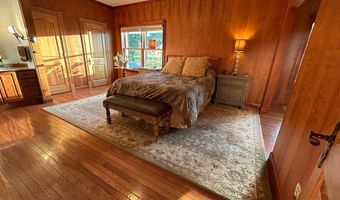 6135 Martha Dr, Aurora, IN 47001