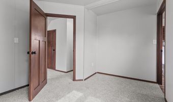 1001 W BELL Ave, Appleton, WI 54914