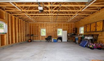 96 Smith Rd, Barnet, VT 05821
