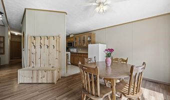 3017 118th St, Amana, IA 52203