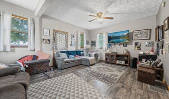 5869 Beechwood Ave, Alliance, OH 44601