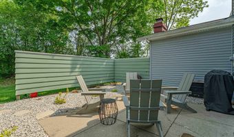 32 Whitcomb Cir, Madison, WI 53711