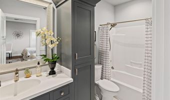 4715 Richland Woods Ct, Alton, IL 62002