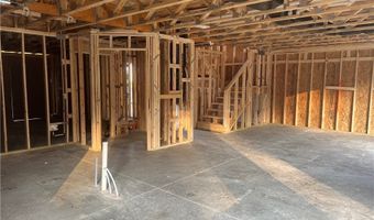 81 Coachman Ln, Autryville, NC 28318