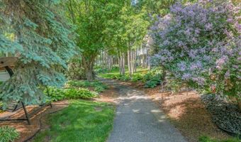 2602 Rivers Bluff Ln, Anoka, MN 55303