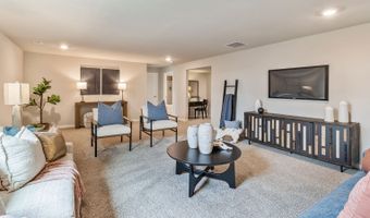 809 2ND St NE, Altoona, IA 50009