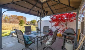 1911 Greyson Dr, Auburn, IN 46706