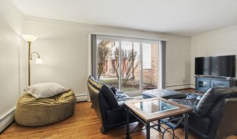 1257 Island Dr 101, Ann Arbor, MI 48105