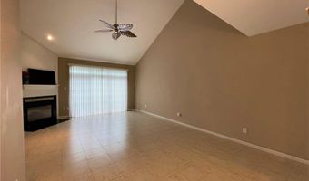 2322 Fox Meadow Dr, Allentown, PA 18104