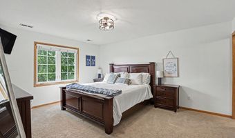 1819 NW Lakeside Dr, Ankeny, IA 50023