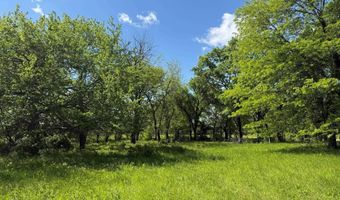 905 N 100 Rd, Baldwin City, KS 66006