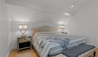 109 Carroll Ave, Newport, RI 02840