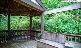 64 Creekside Dr A, Banner Elk, NC 28604