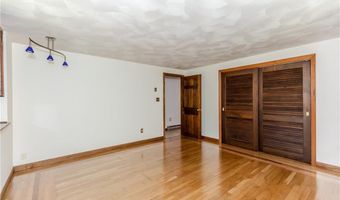 63 Duck Cove Rd, North Kingstown, RI 02852