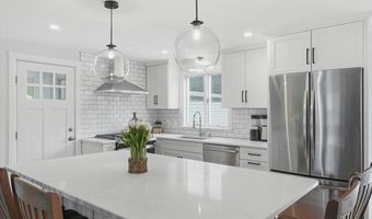 42 Matthies St, Beverly, MA 01915