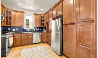 1231 FRANKLIN St NE, Washington, DC 20017
