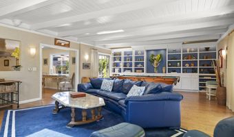 124 Reddington Ct, Camarillo, CA 93010