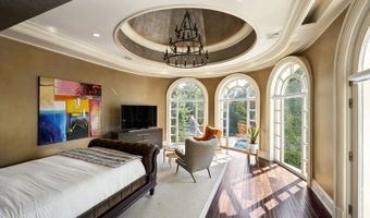 31 Rio Vista Dr, Alpine, NJ 07620
