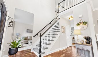 14 Brittany Dr, Bayville, NJ 08721