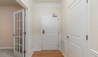 1 Francis Dr 211, Andover, MA 01810