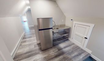 84 Cedar St, Bangor, ME 04401