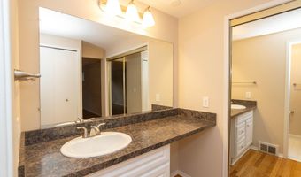 3356 Tacoma Cir, Ann Arbor, MI 48108