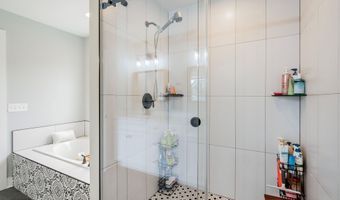 140 Pennant Ave, Beachwood, NJ 08722